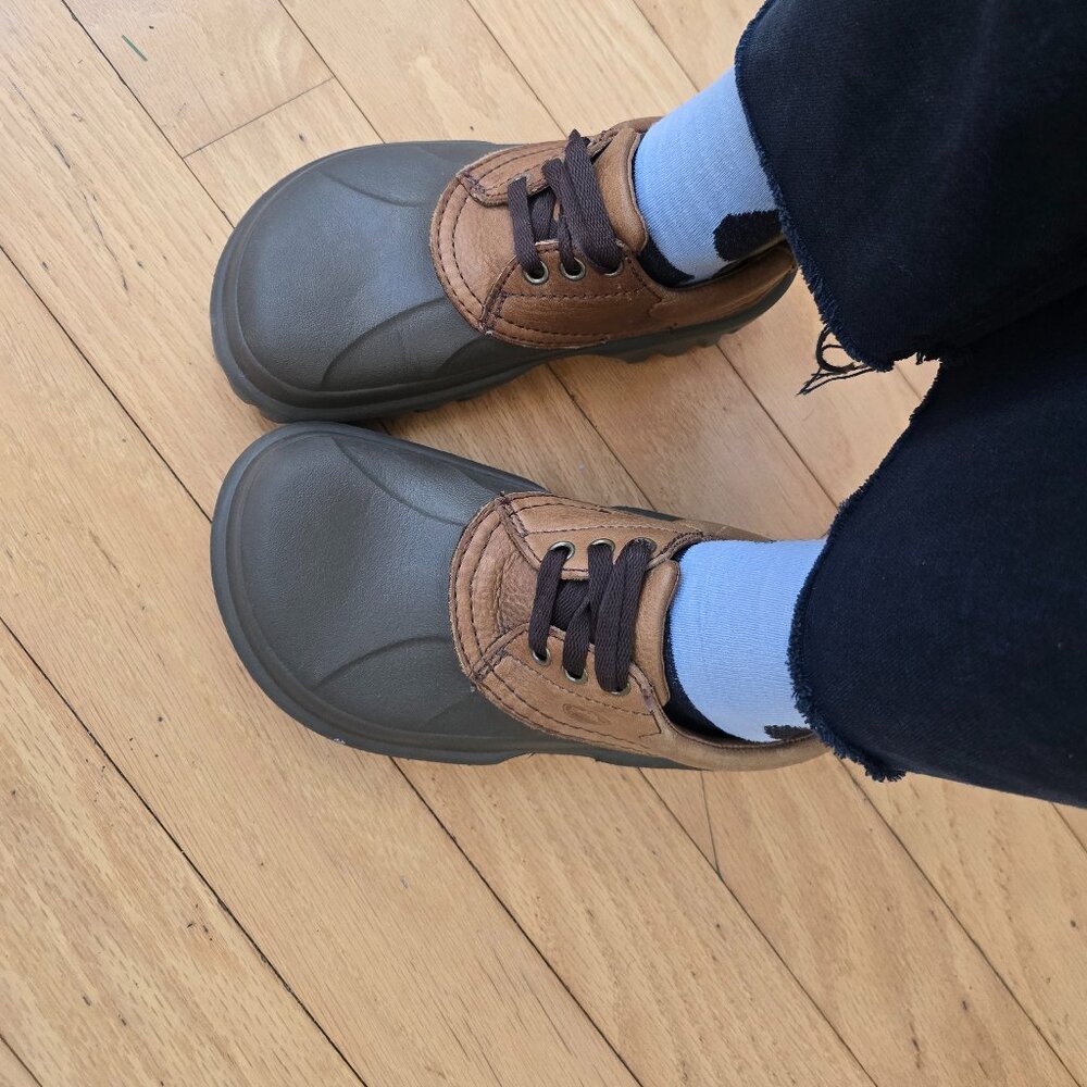 Crocs | Classic Islander brown leather olive green duck shoes | WMS 7